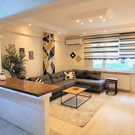 Modern Chic 2br Vibrant Neighborhood Апартаменты *